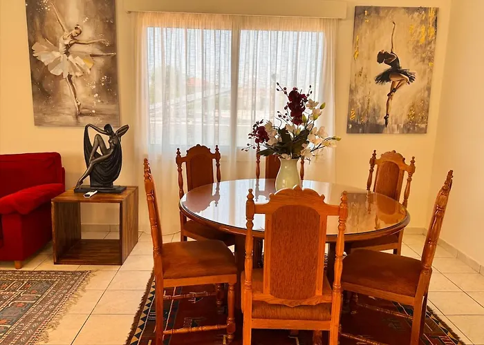 Family House * リマソール