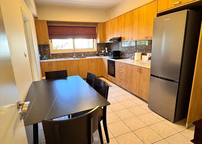 アパート Family House *